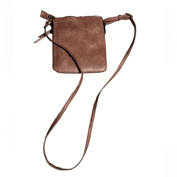 EMPERIA Vegan Crossbody Bag, NWOT, Lovely Rosy Beige Color, Stylish - Picture 2 of 3